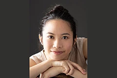 屋比久知奈